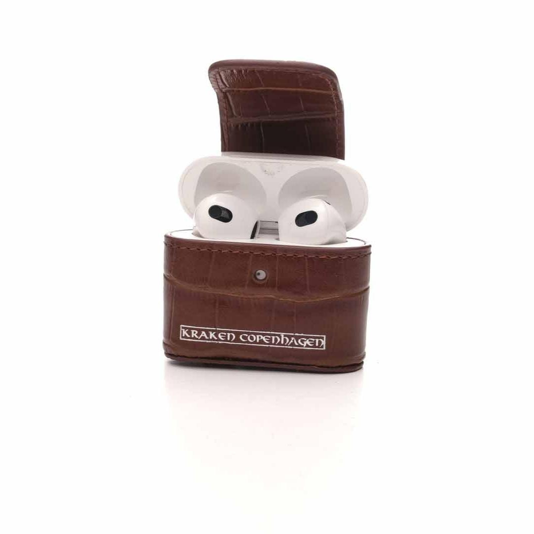 Ubbe-AirPods Cover Med Karabinhage-Brun