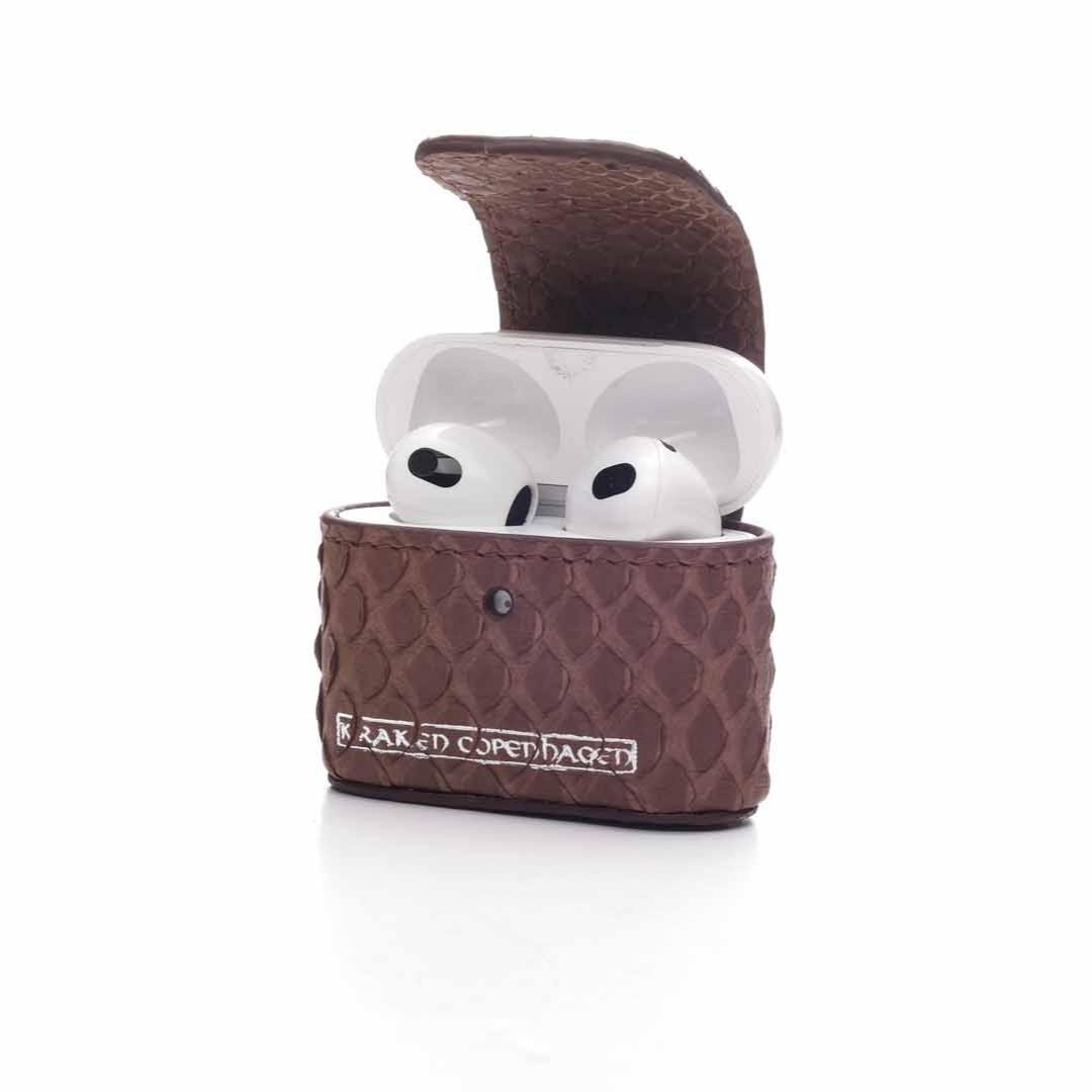 Bjorn AirPods Leather Case With Carabiner - Brown